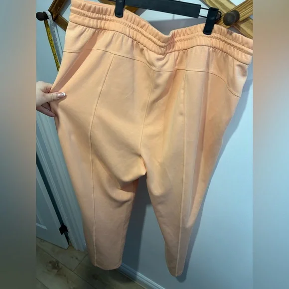 Lululemon Softstreme High-Rise Pant *Regular - Picture 10 of 12